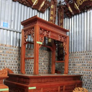 Ban-thờ-mẫu-Sen-mới-gỗ-Hương-đá