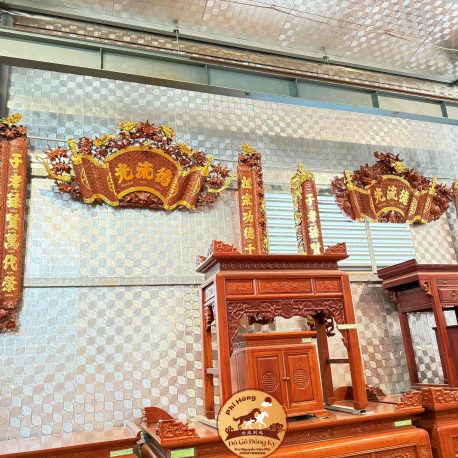 Bộ Cuốn thư câu đối mẫu Rồng Mai Giác vàng tây CT251223 (1)